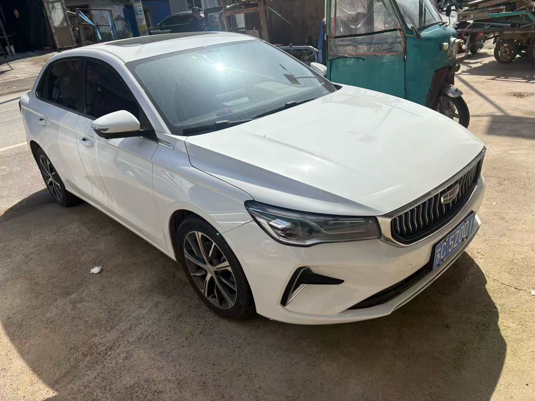 GEELY Emgrand 2023 car image #3