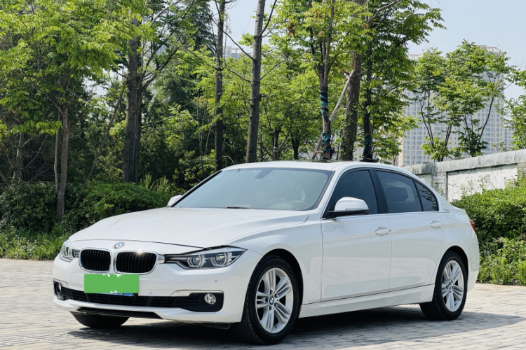 BMW 3 Series 2016 car image #2