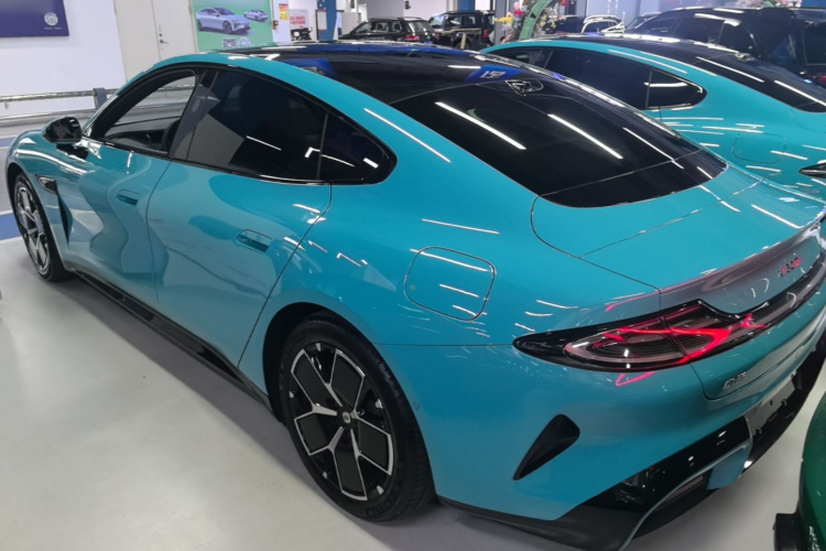 MI SU7 2025 car image #7