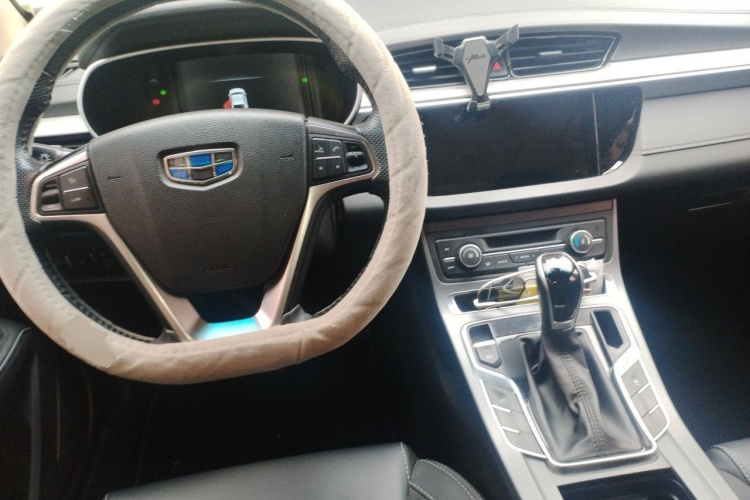 GEELY Emgrand 2018 #12 GEELY Emgrand 2018 car image #12
