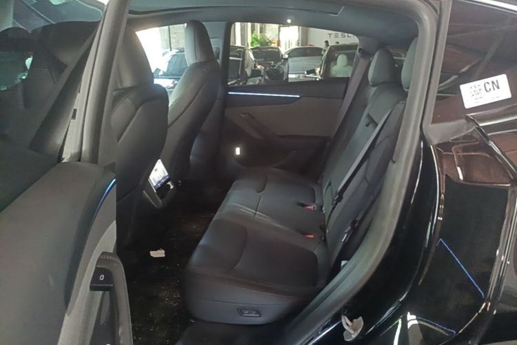 Tesla Model Y 2026 car image #17