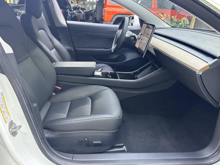Tesla Model 3 2020 #2 Tesla Model 3 2020 car image #2