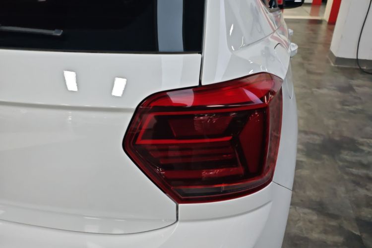 Volkswagen Polo 2022 car image #8