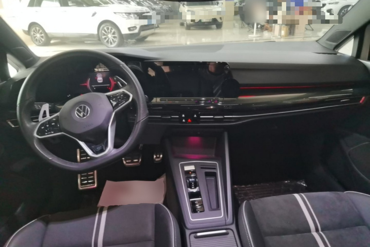 Volkswagen Golf 2022 car image #11