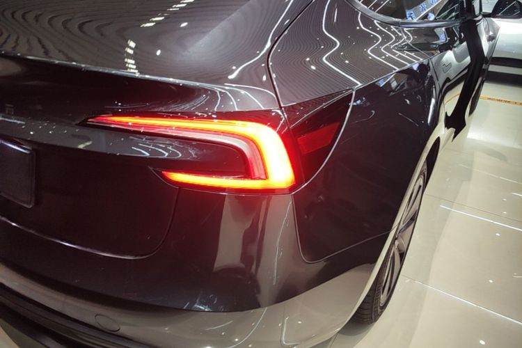 Tesla Model 3 2025 #8 Tesla Model 3 2025 car image #8