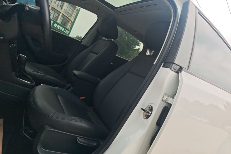 Volkswagen Polo 2018 #19 Volkswagen Polo 2018 car image #19
