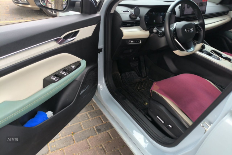 GEELY Emgrand L HiP 2022 صورة سيارة #18