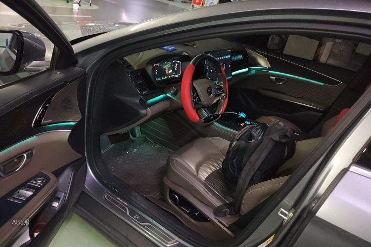BYD Han 2023 car image #18