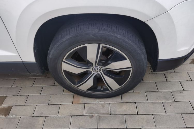 Volkswagen Tharu 2020 car image #9