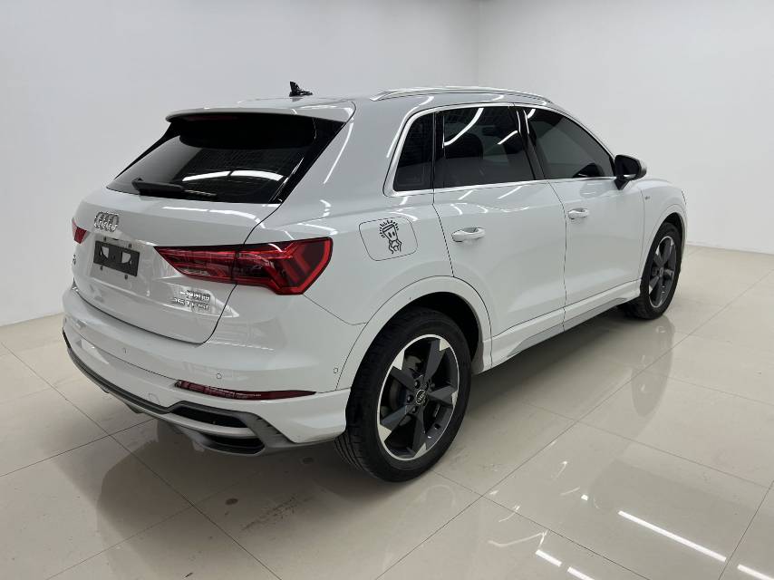 Audi Q3 2022 #4 Audi Q3 2022 car image #4