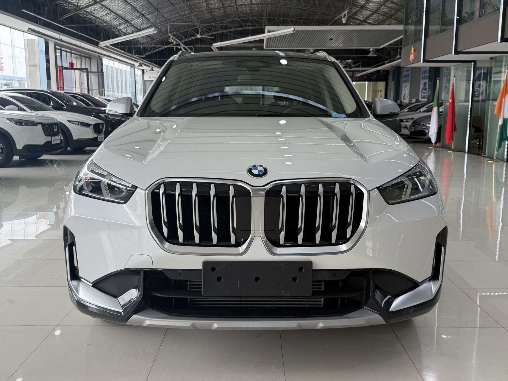 BMW X1 2023 car image #2
