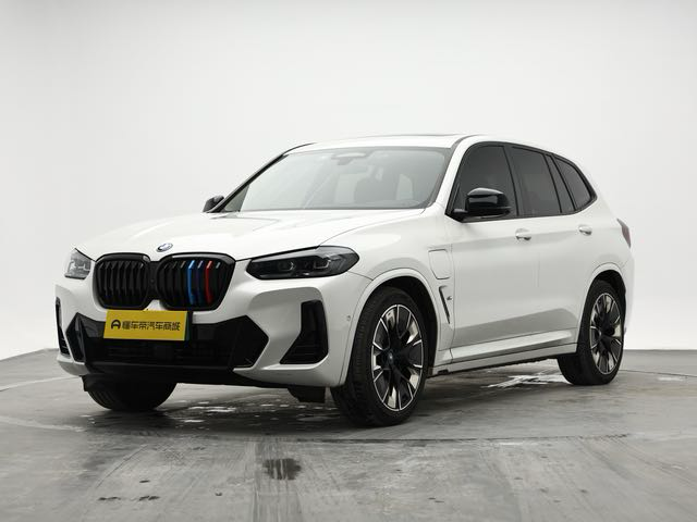 BMW iX3 2022 car image 