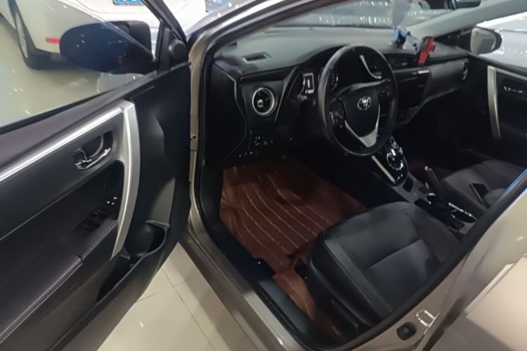 Toyota Corolla Hybird E+ 2019 immagine di auto #16