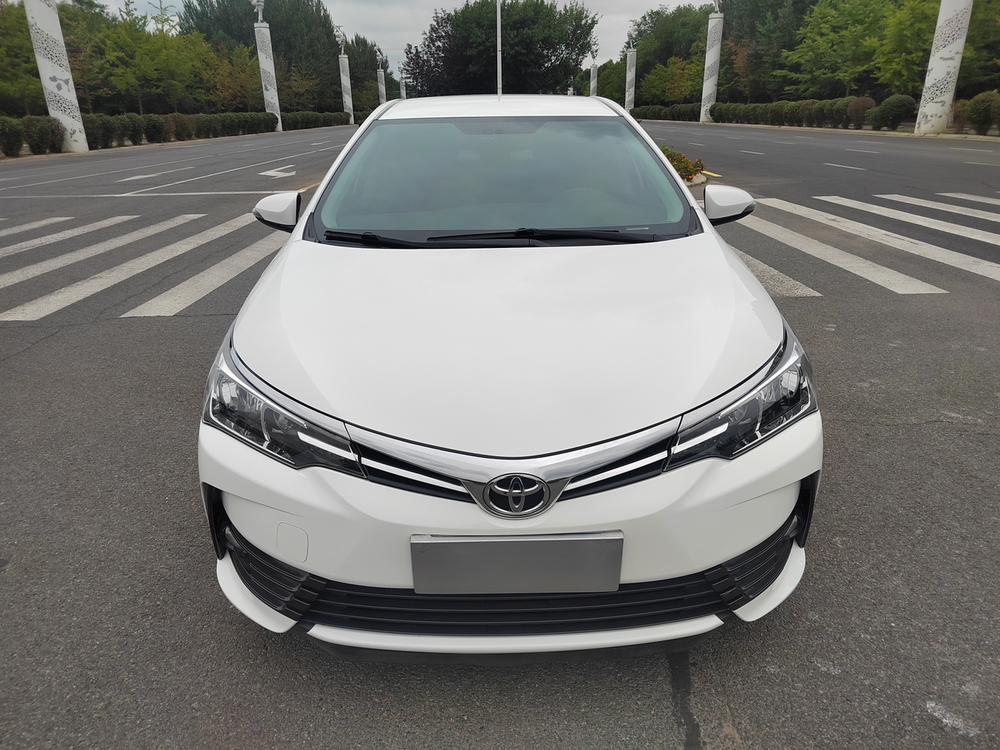 Toyota Corolla 2018 car image #2