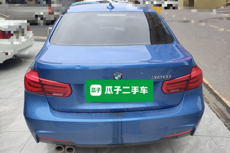 BMW 3 Series 2018 car image #6
