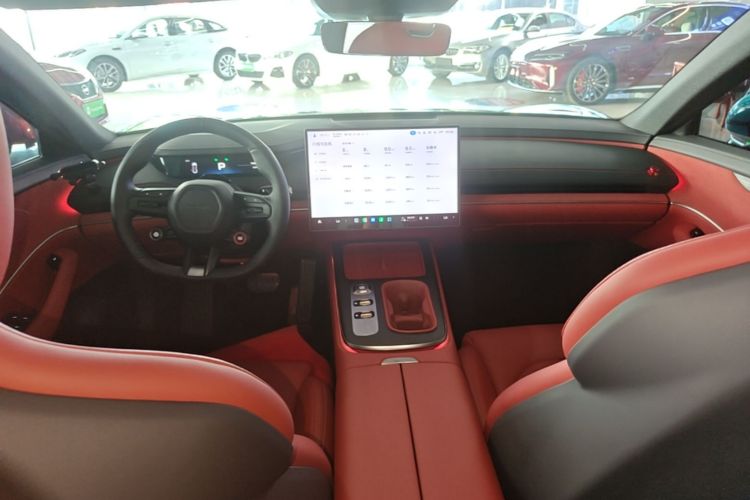 MI SU7 2025 immagine di auto #15