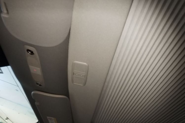 Tesla Model Y 2024 car image #18