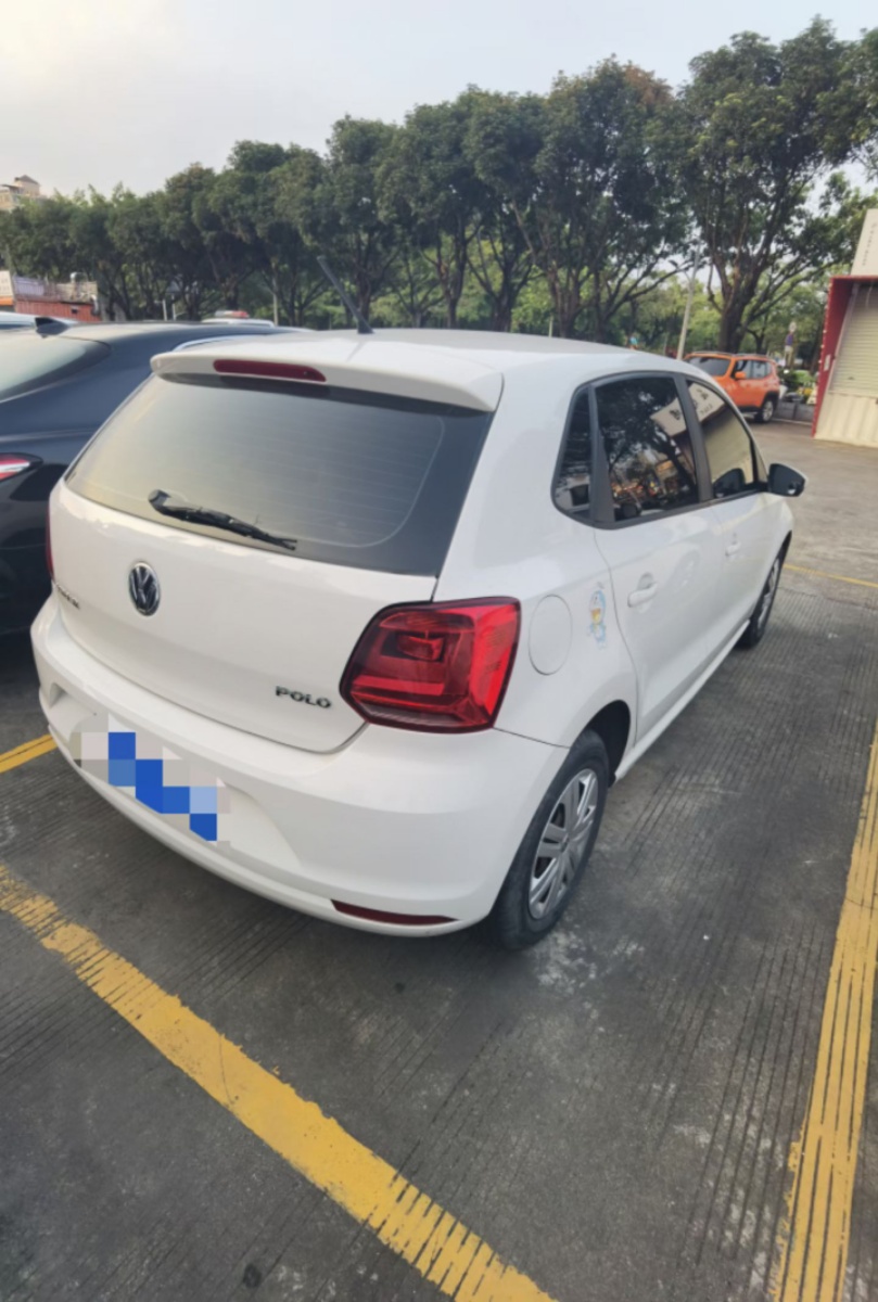 Volkswagen Polo 2016 car image #5