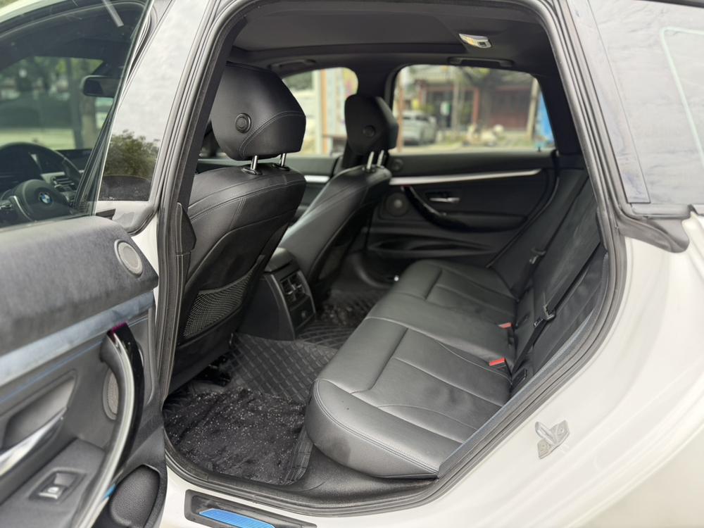 BMW 3 Series GT 2019 car image #14