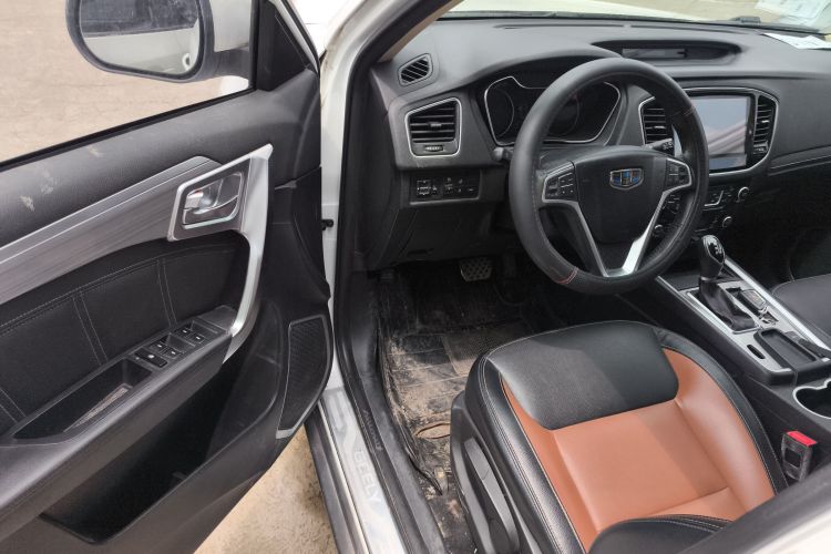 GEELY Vision X6 2016 immagine di auto #16