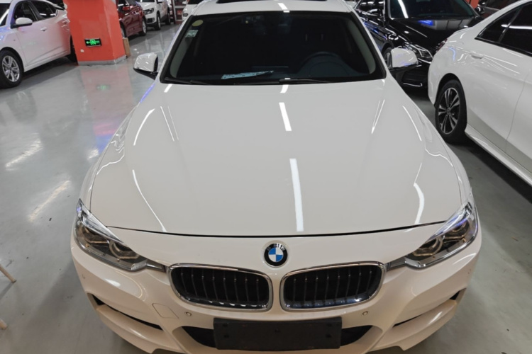BMW 3 Series 2018 #3 BMW 3 Series 2018 car image #3