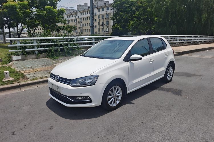 Volkswagen Polo 2015 #2 Volkswagen Polo 2015 car image #2