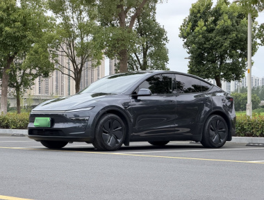 Tesla Model Y 2025 Tesla Model Y 2025 car image