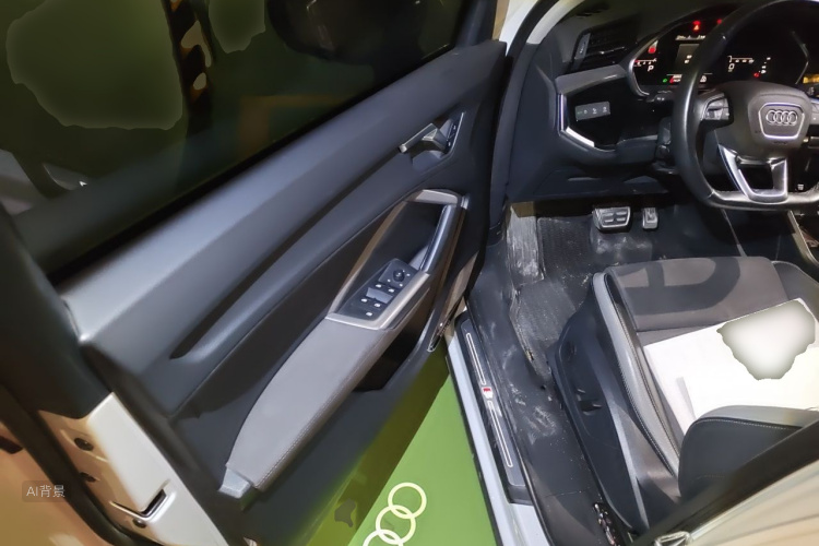 Audi Q3 2023 #18 Audi Q3 2023 car image #18