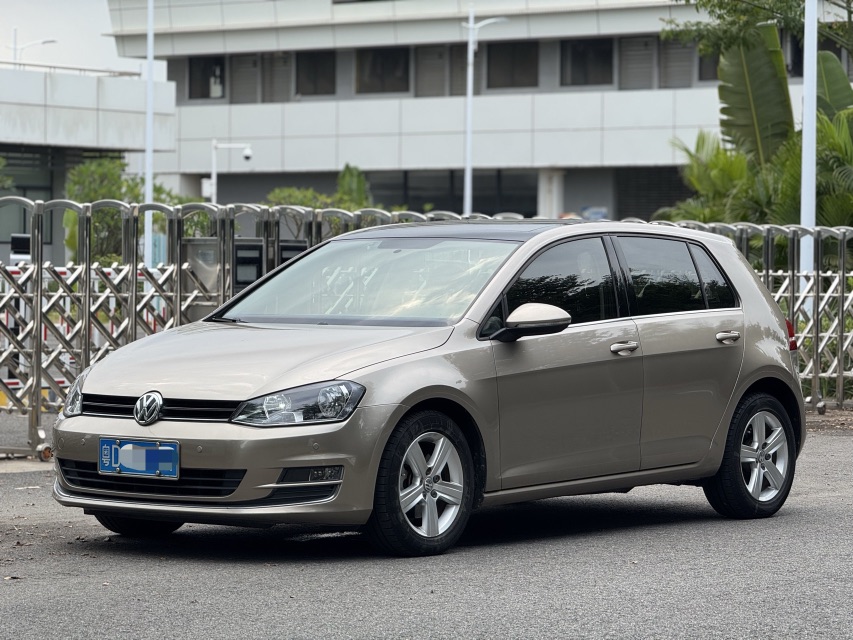 Volkswagen Golf 2016 car image 
