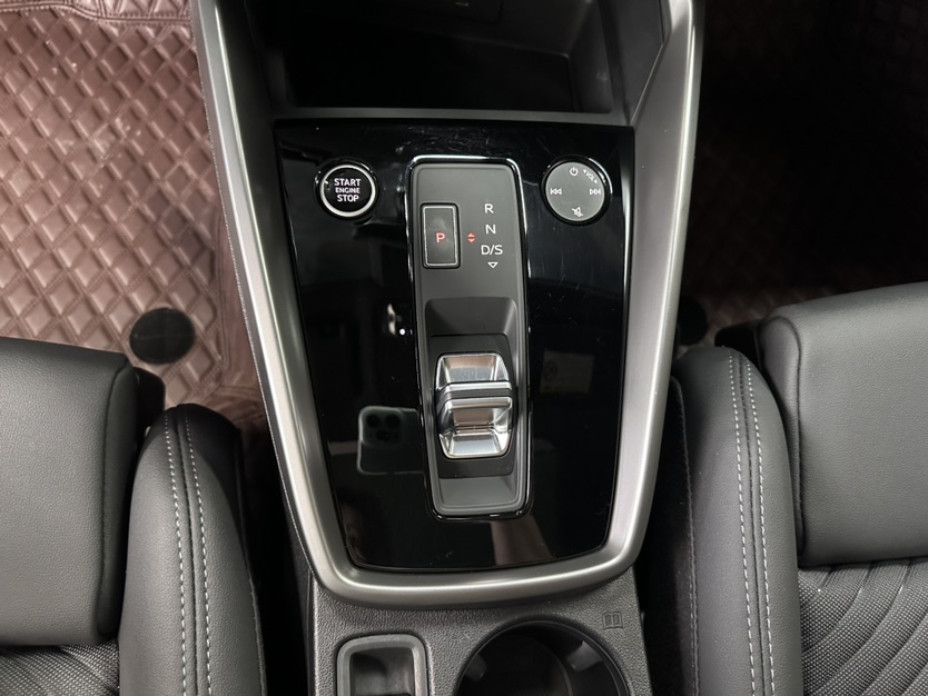 Audi A3 2023 car image #7