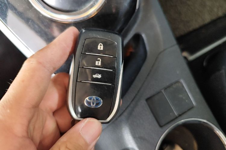 Toyota Corolla 2016 #10 Toyota Corolla 2016 car image #10