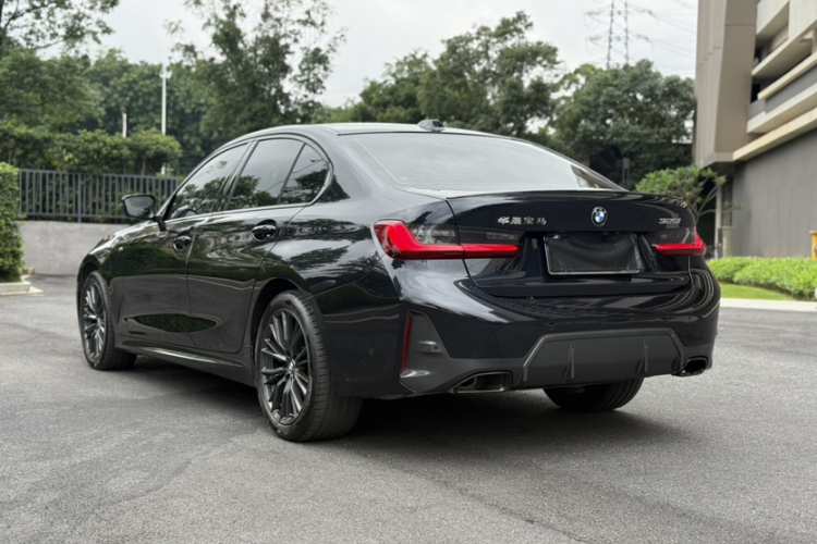 BMW 3 Series 2024 #6 BMW 3 Series 2024 car image #6