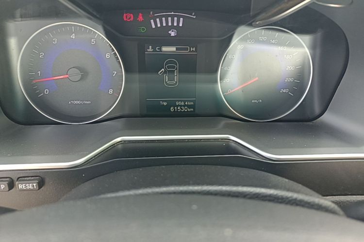GEELY Emgrand 2016 car image #14