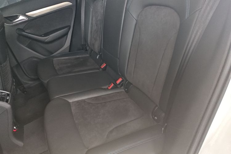 Audi Q3 2018 #17 Audi Q3 2018 car image #17