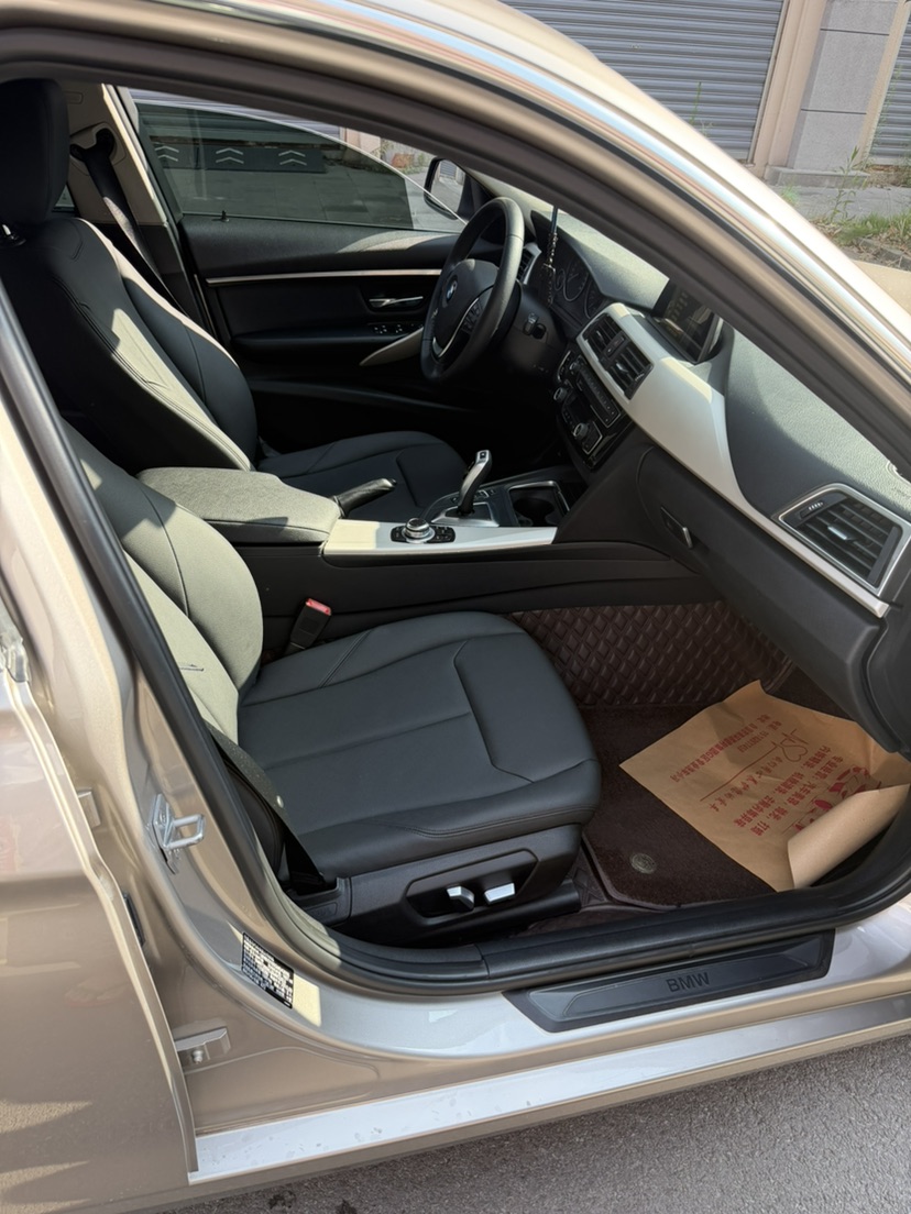 BMW 3 Series 2015 car image #6