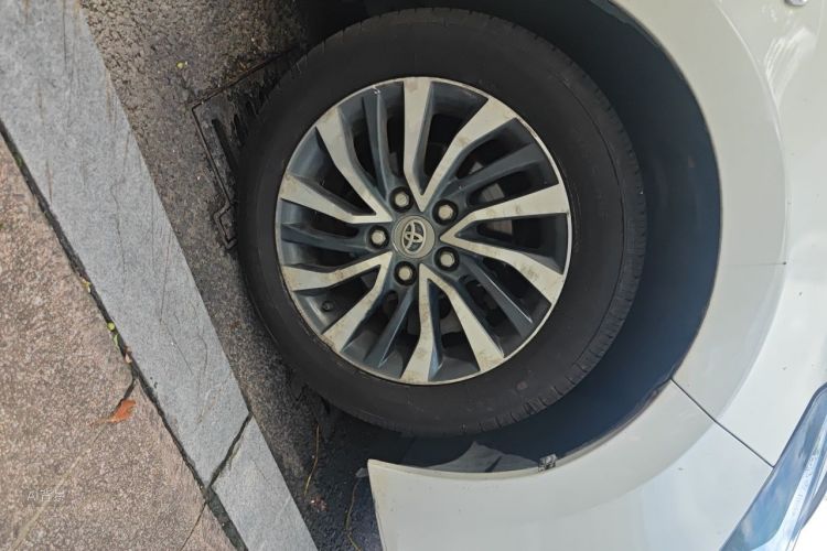 Toyota Corolla 2017 car image #9