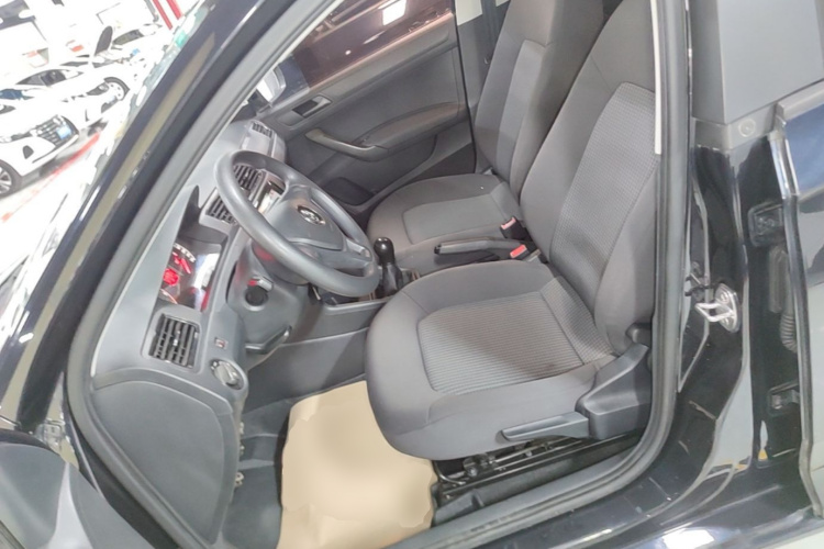 Volkswagen Santana 2017 #15 Volkswagen Santana 2017 car image #15