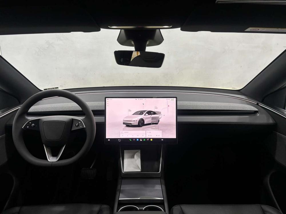 Tesla Model Y 2026 #18 Tesla Model Y 2026 immagine di auto #18