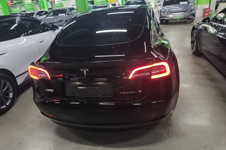 Tesla Model 3 2021 #6 Tesla Model 3 2021 immagine di auto #6
