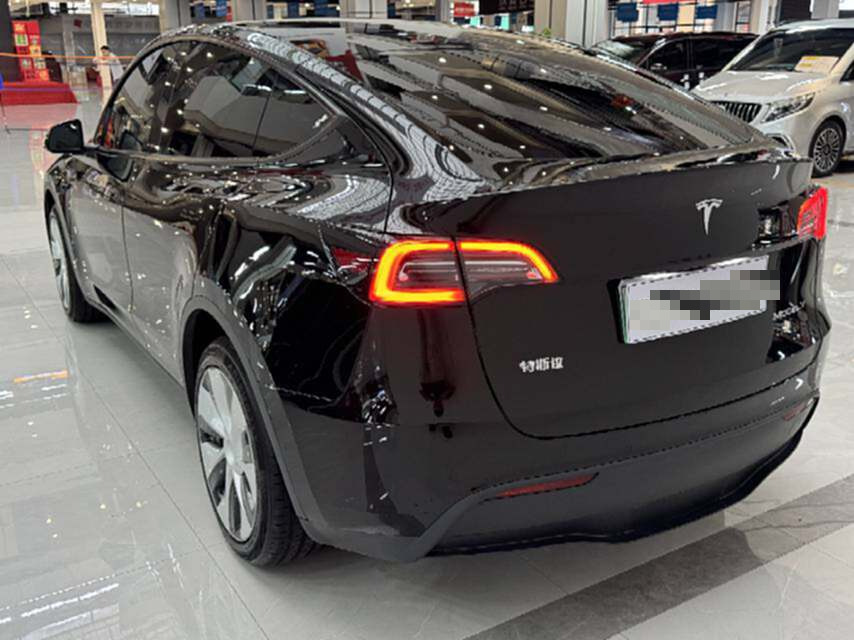 2021 car image #6