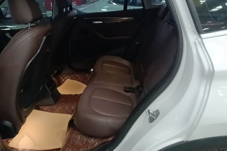 BMW X1 2018 car image #13