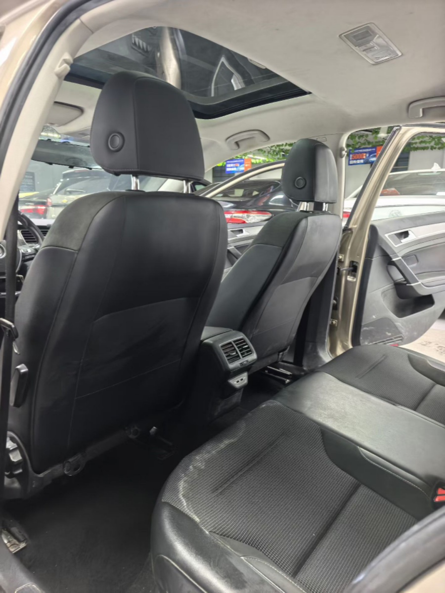 Volkswagen Golf 2019 #7 Volkswagen Golf 2019 car image #7