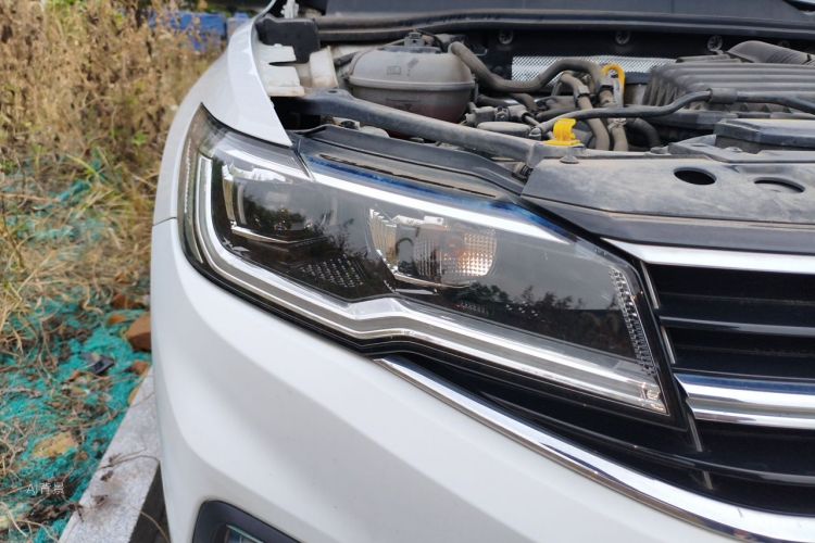 Volkswagen Bora 2021 car image #8