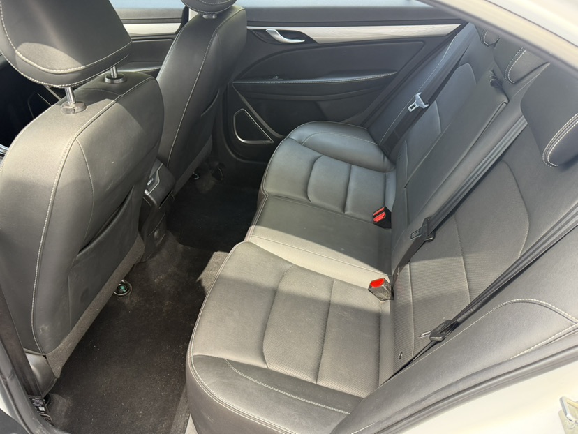 GEELY Emgrand 2021 car image #6