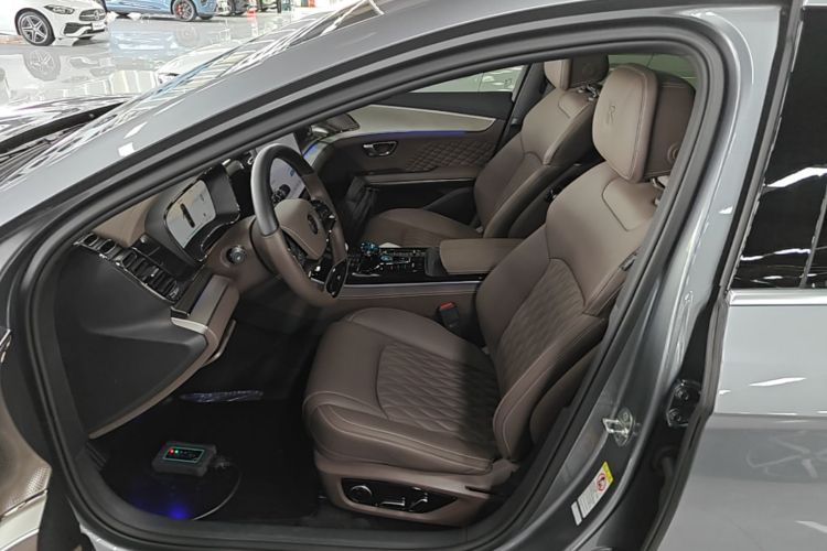 BYD Han 2024 #12 BYD Han 2024 car image #12
