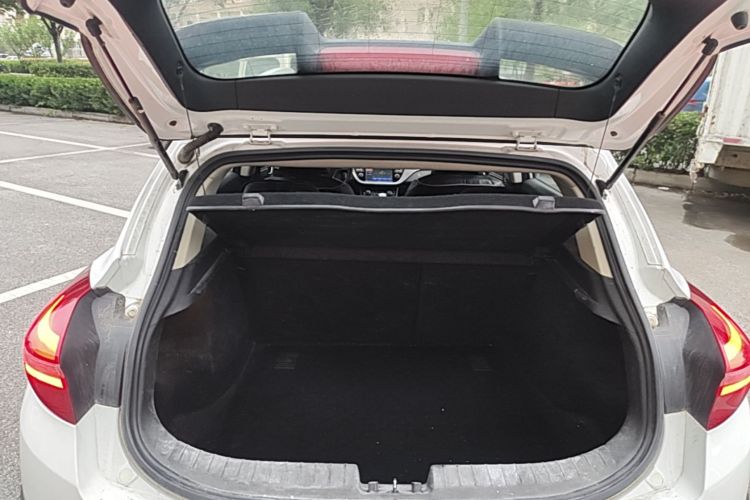 GEELY Emgrand GS 2017 #21 GEELY Emgrand GS 2017 car image #21