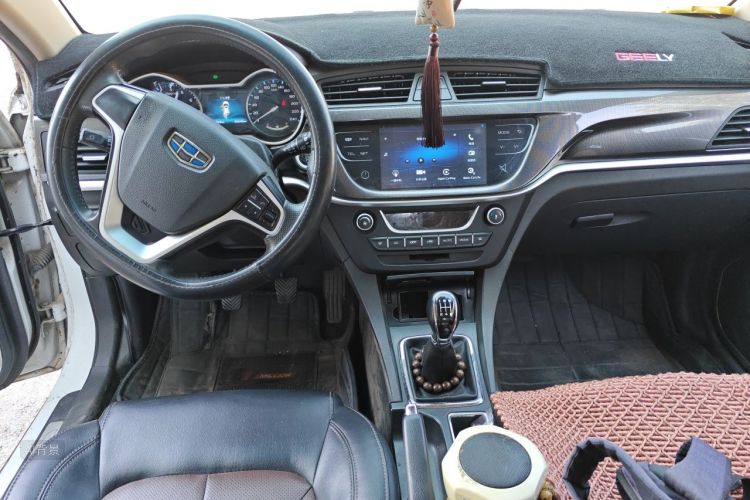 GEELY Emgrand 2017 car image #11