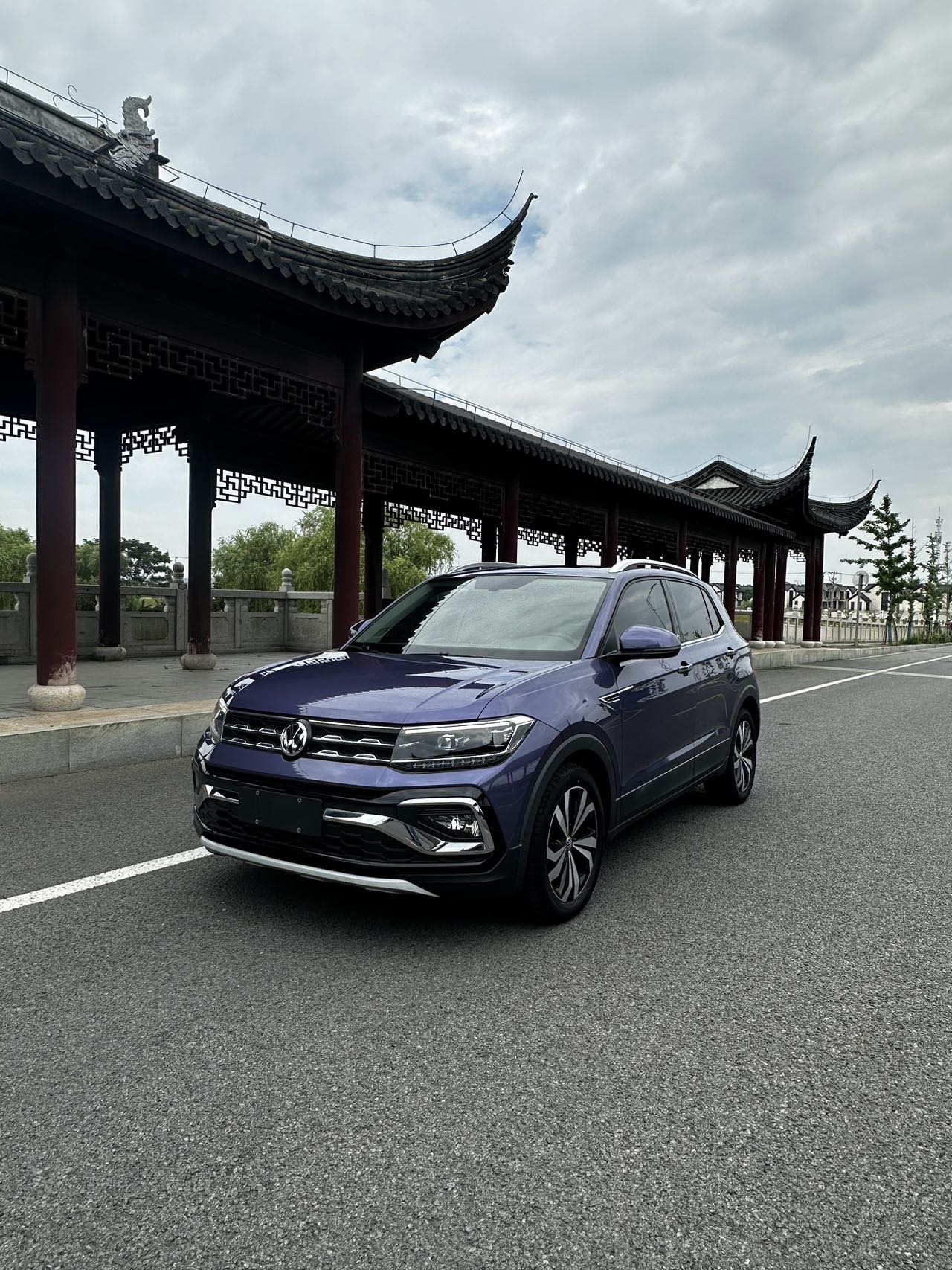 Volkswagen T-Cross 2020 car image 