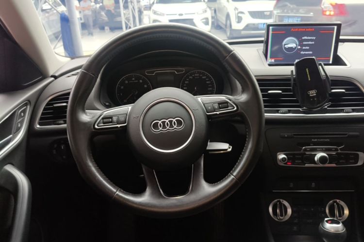 Audi Q3 2015 #11 Audi Q3 2015 صورة سيارة #11
