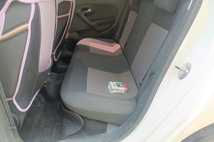 Volkswagen Polo 2016 #19 Volkswagen Polo 2016 car image #19